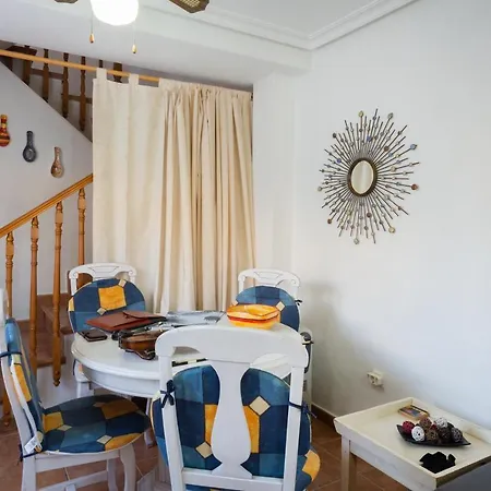 Pool-side Townhouse In Cabo Roig Holiday home *