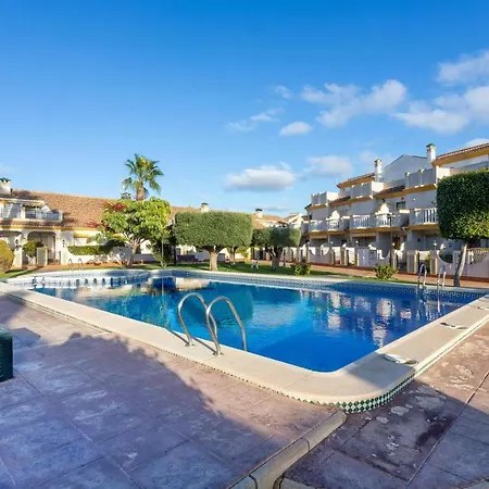 Pool-side Townhouse In Cabo Roig